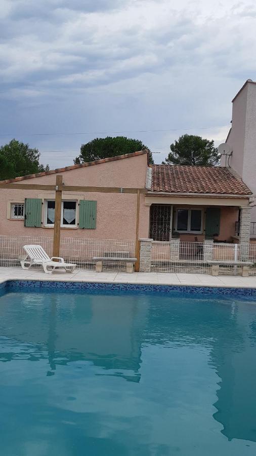 فيلا Maisonnette Au Pied De La Garrigue Bernis المظهر الخارجي الصورة